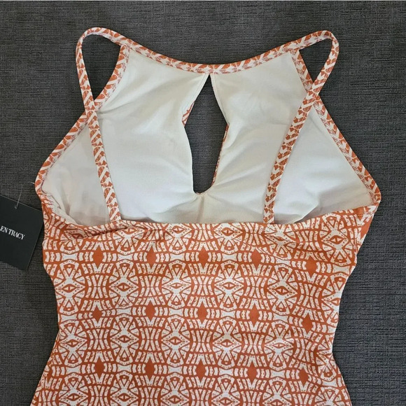 Ellen Tracy Orange Print key hole High Neck Over-The-Shoulder One Piece Swimsuit - Picture 6 of 15